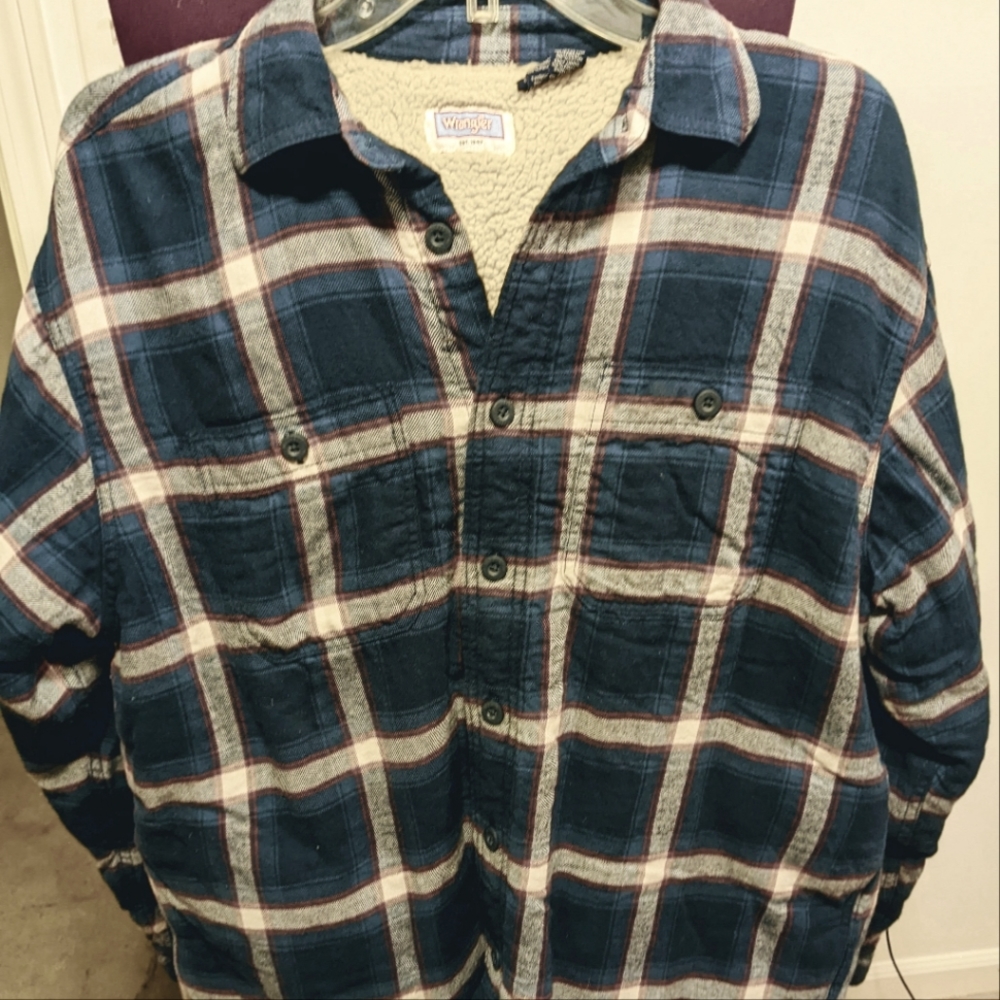Wrangler's Men's Sherpa Lined Jacket